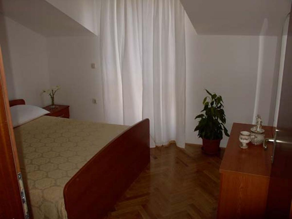 Apartments Vini And Ivana Sućuraj Pokoj fotografie